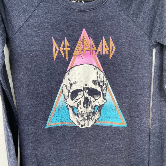 Chaser Def Leppard Cold Shoulder Band Tee Small - Picture 2 of 8